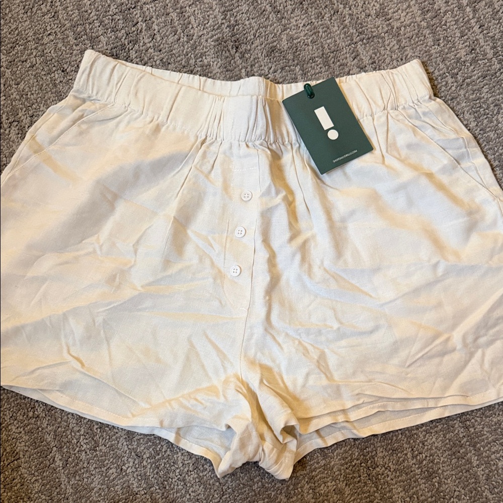 Daily Drills High Waist Cream Shorts